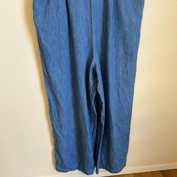 ❄️Old Navy Puff Sleeve Chambray Jumpsuit❄️ - Picture 3 of 10